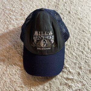 Phil’s Tavern brewhouse Cannon Beach, Oregon hat